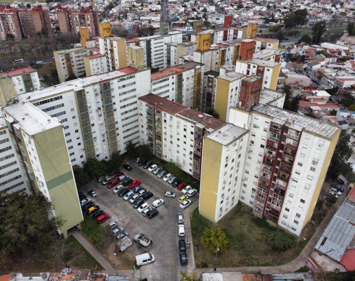 En Venta, Departamento Cuatro Ambientes, Muy Luminoso! (Torre 10 - Barrio Copello) 3