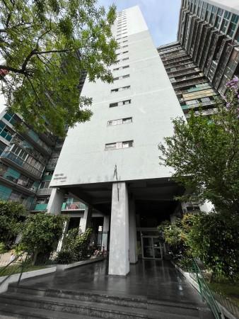Departamento Cuatro Amb, en Venta, Excelente (Parque Patricios) 4