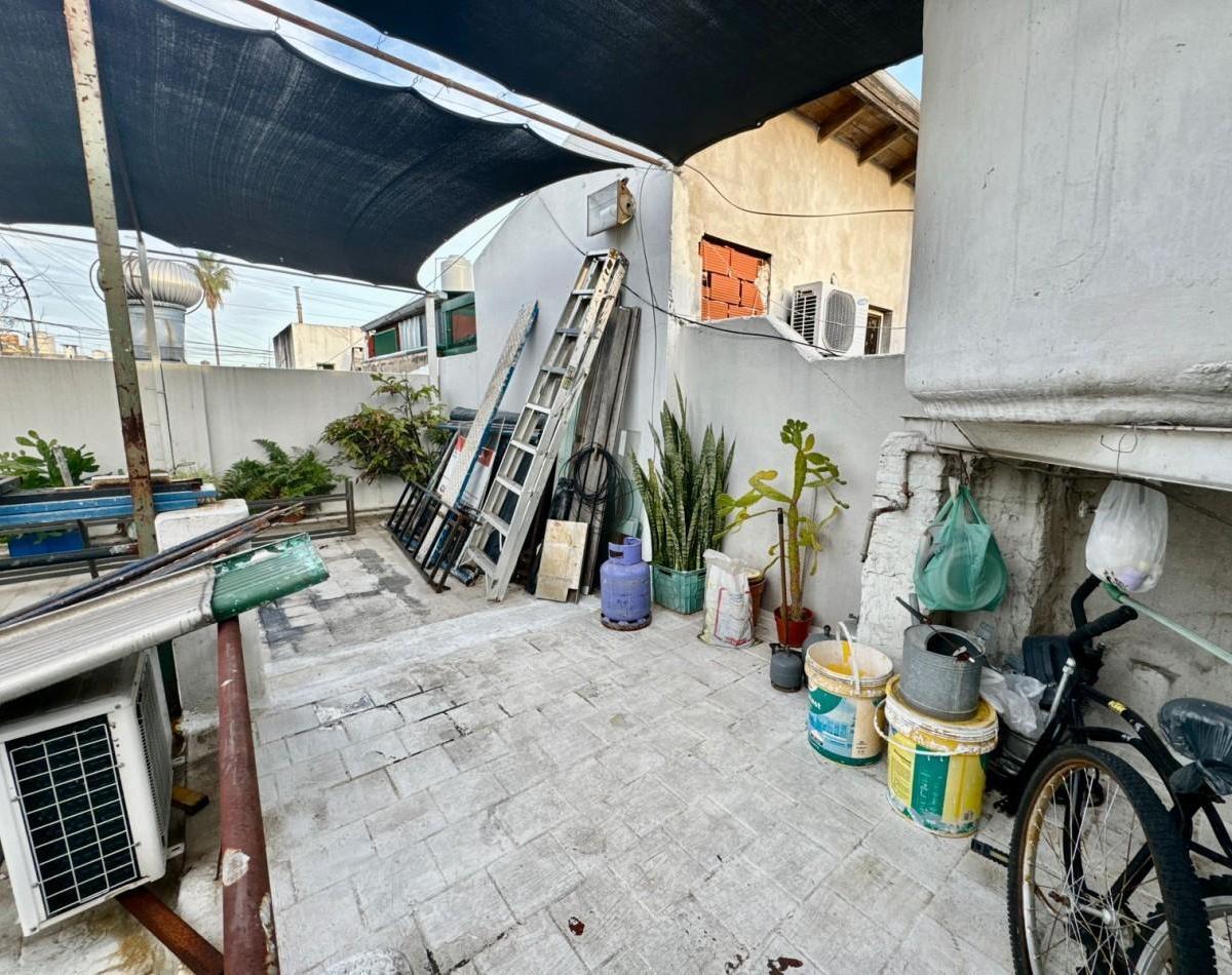 Se Vende Casa Tres Amb, Lote Propio, con Cochera (Villa Lugano) 5