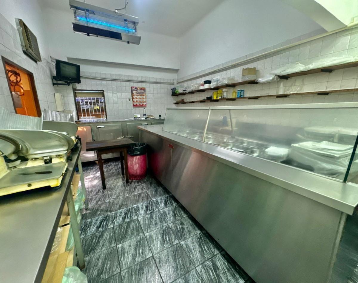 Se Vende Local Comercial. (Villa Lugano) 1