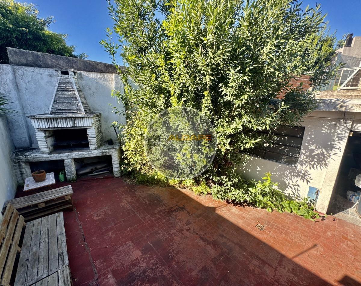 Se Vende Casa Lote Propio, Cinco Amb, con Cochera Cubierta, Parrilla y Deposito (Villa Lugano) 5