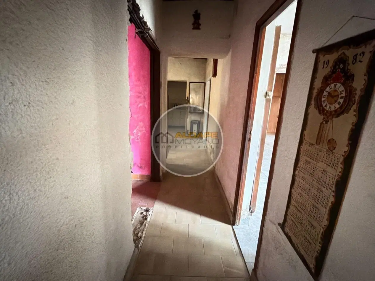 Se Vende Casa tres amb, cochera doble, A Reciclar!! (Ciudadela) 3