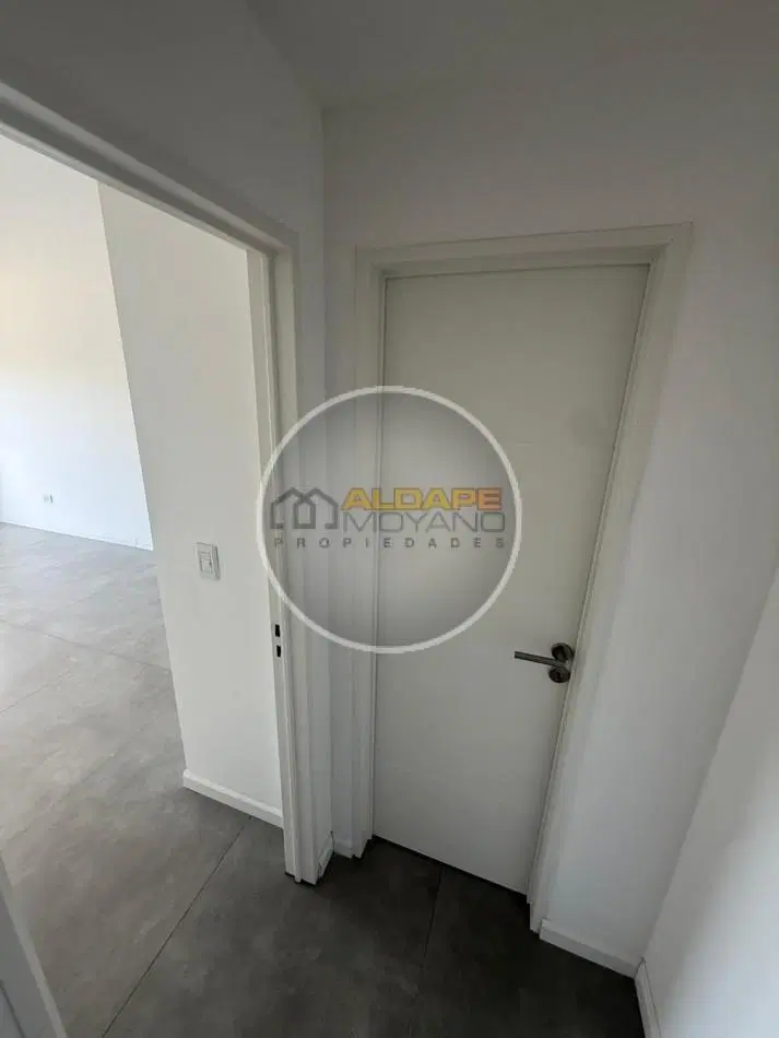 Alquiler Departamento dos amb, con cochera, amenities (Canning Center) 4