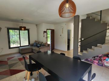 Duplex en Housing en Venta 3 Dorm. 5
