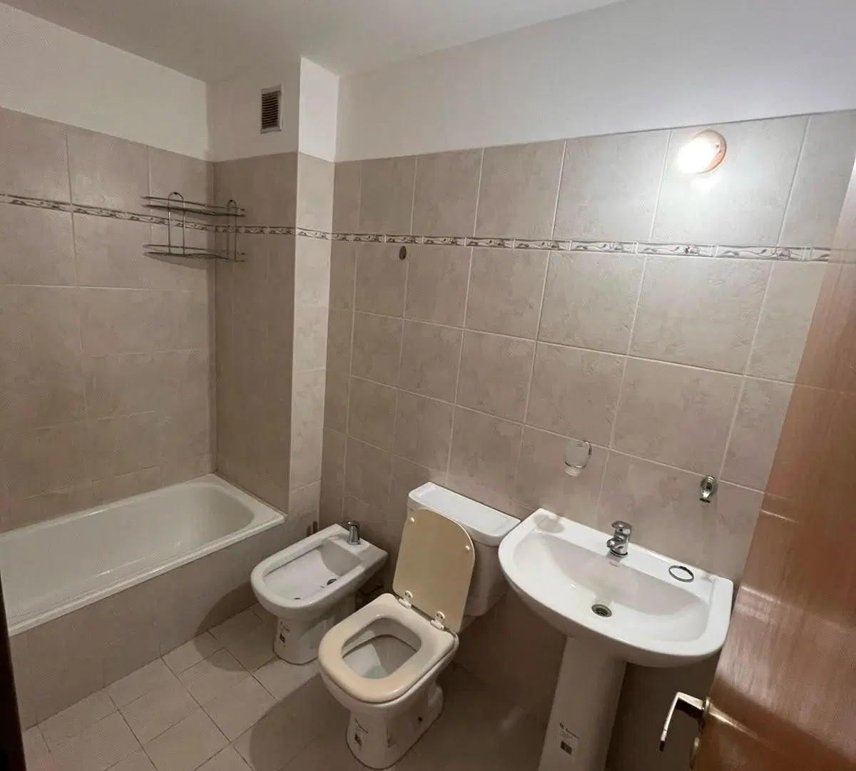 Departamento 1 dorm calle corrientes al 400 3
