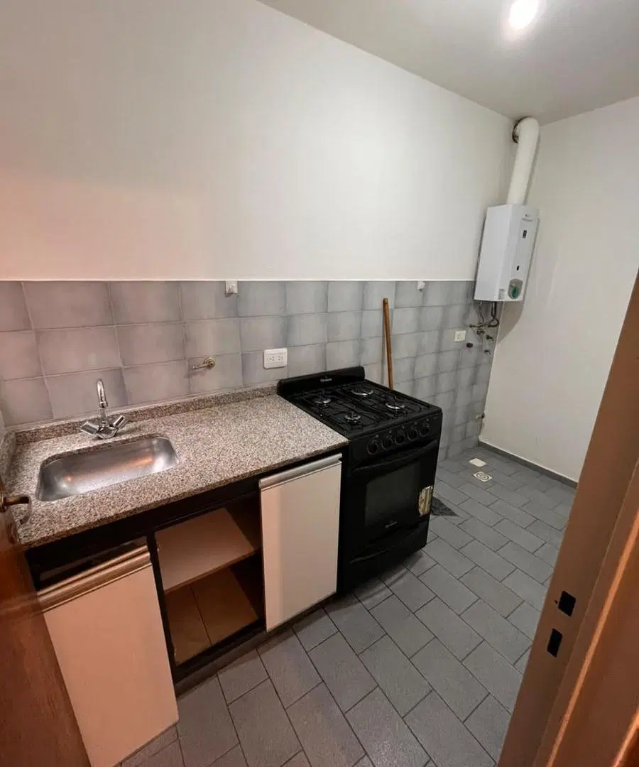 Departamento en alquiler 1 dorm Alberdi 3