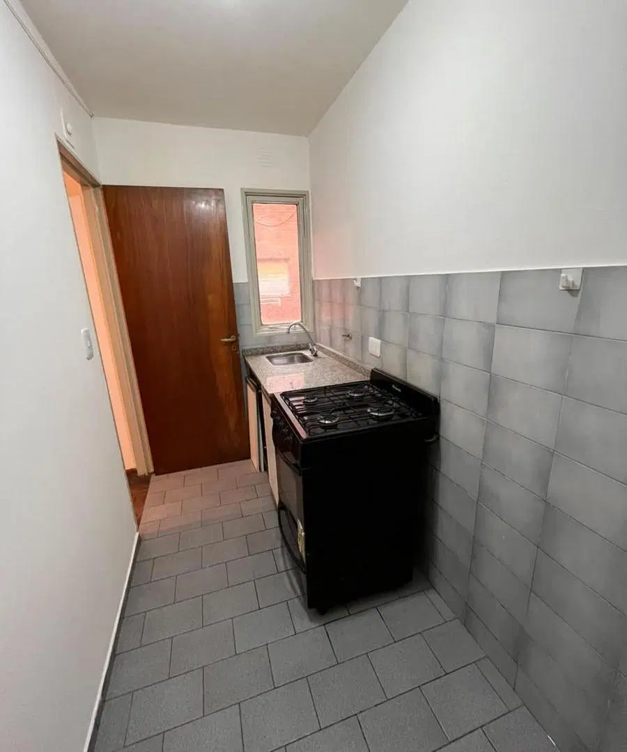 Departamento en alquiler 1 dorm Alberdi 1