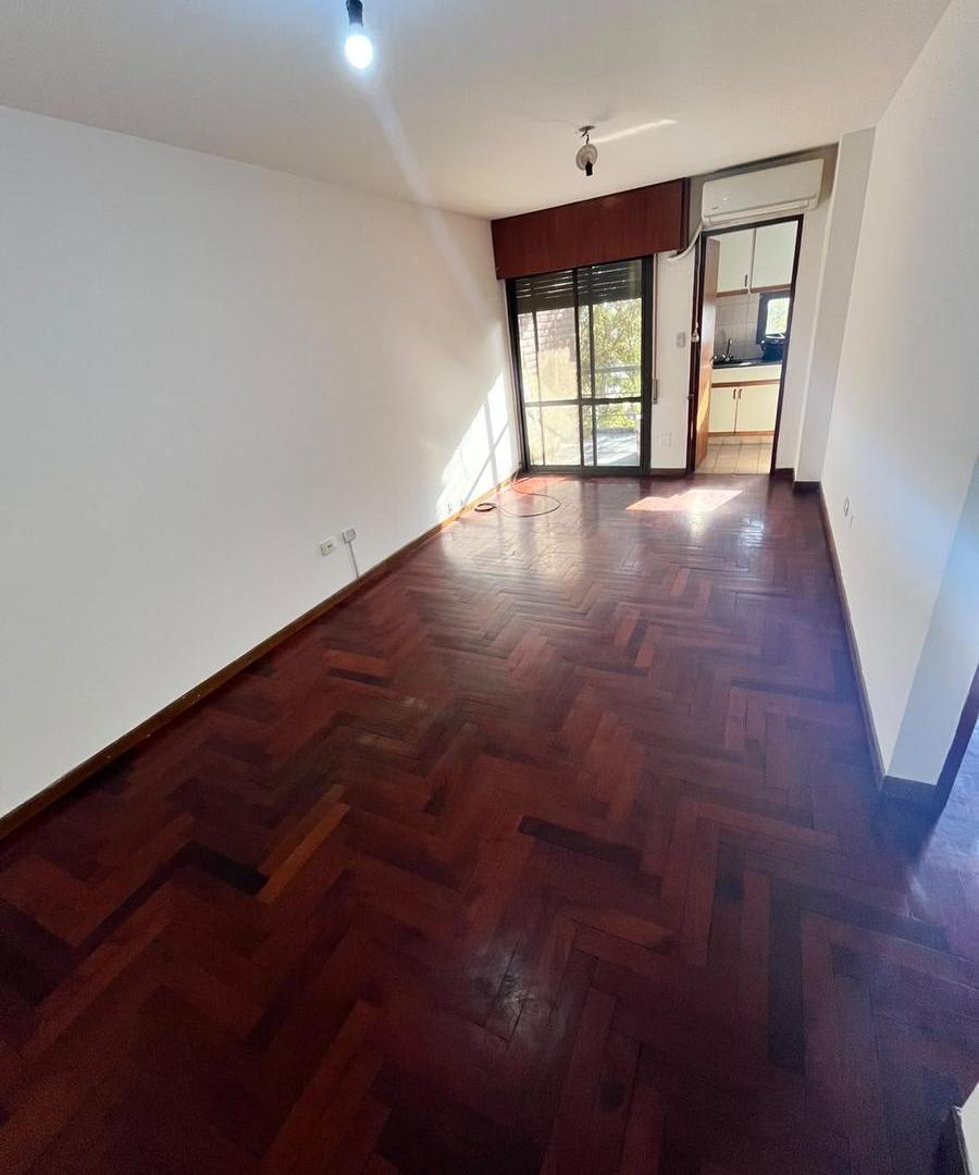 Foto de Departamento en alquiler B° Alberdi 1 dormitorio cocina separada aire, imagen 4