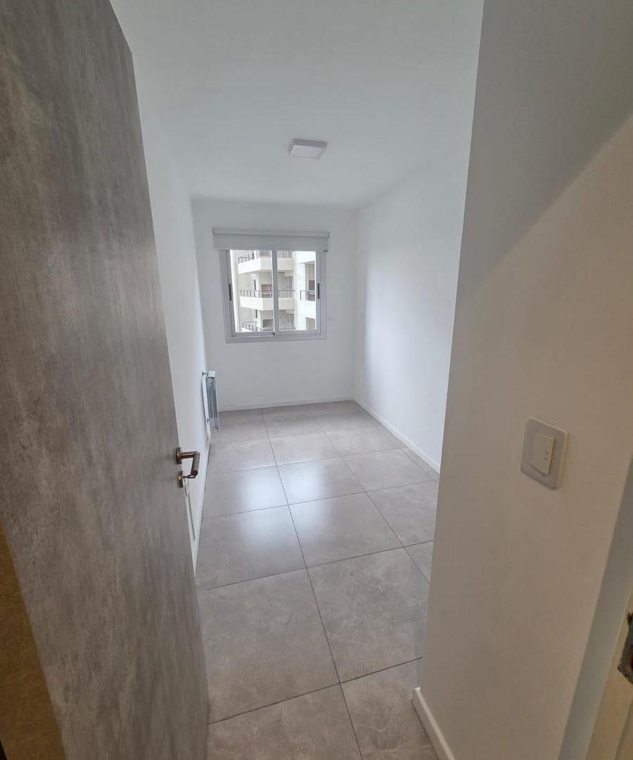 Foto de Departamento en venta 2 DORMITORIOS 1 BAÑO PARRILLA pileta sum y cochera, imagen 1