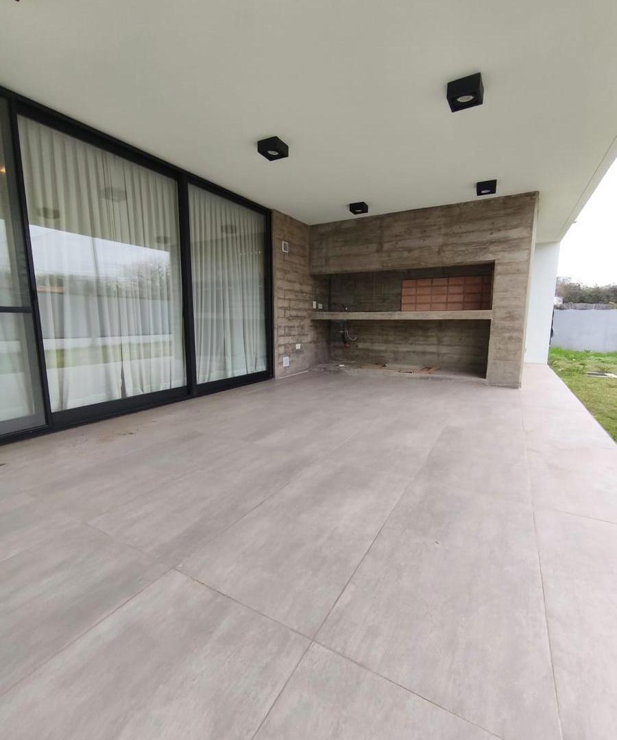Foto de Casa en alquiler en housing Barrancas de la Carolina, imagen 4