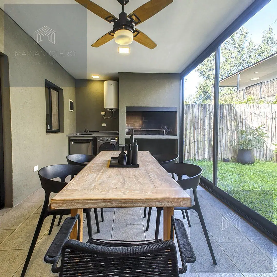 Duplex cuatro ambientes en venta en Cañada Village 2
