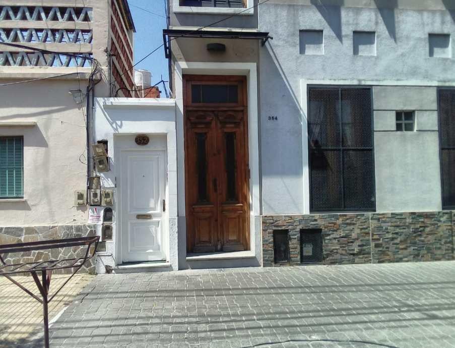 RETASADO ! Avellaneda, Quinta Galli. Oportunidad PH 2 amb reciclado a nuevo !