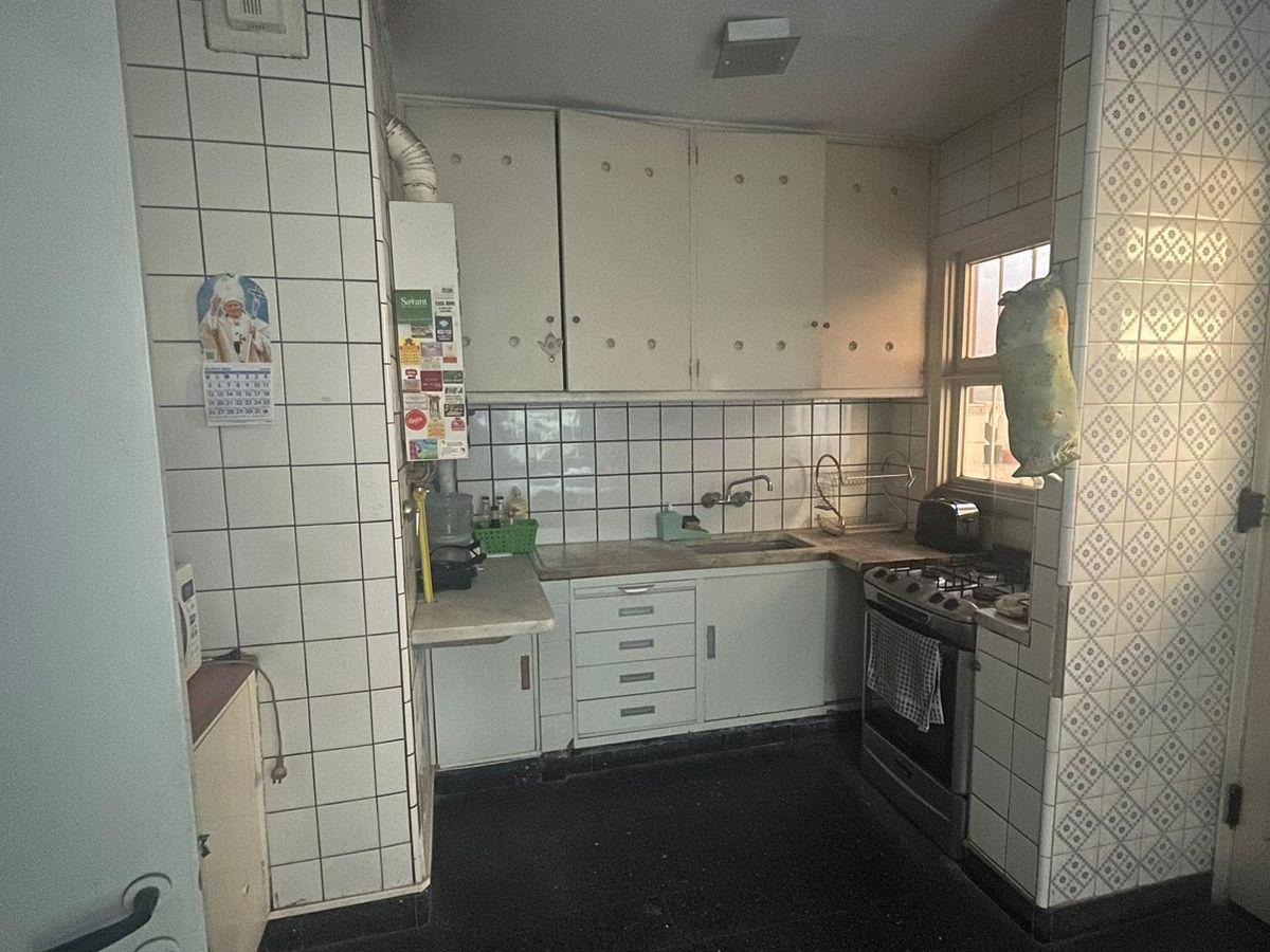 Casa en Venta en Avellaneda Centro Retasada! 2