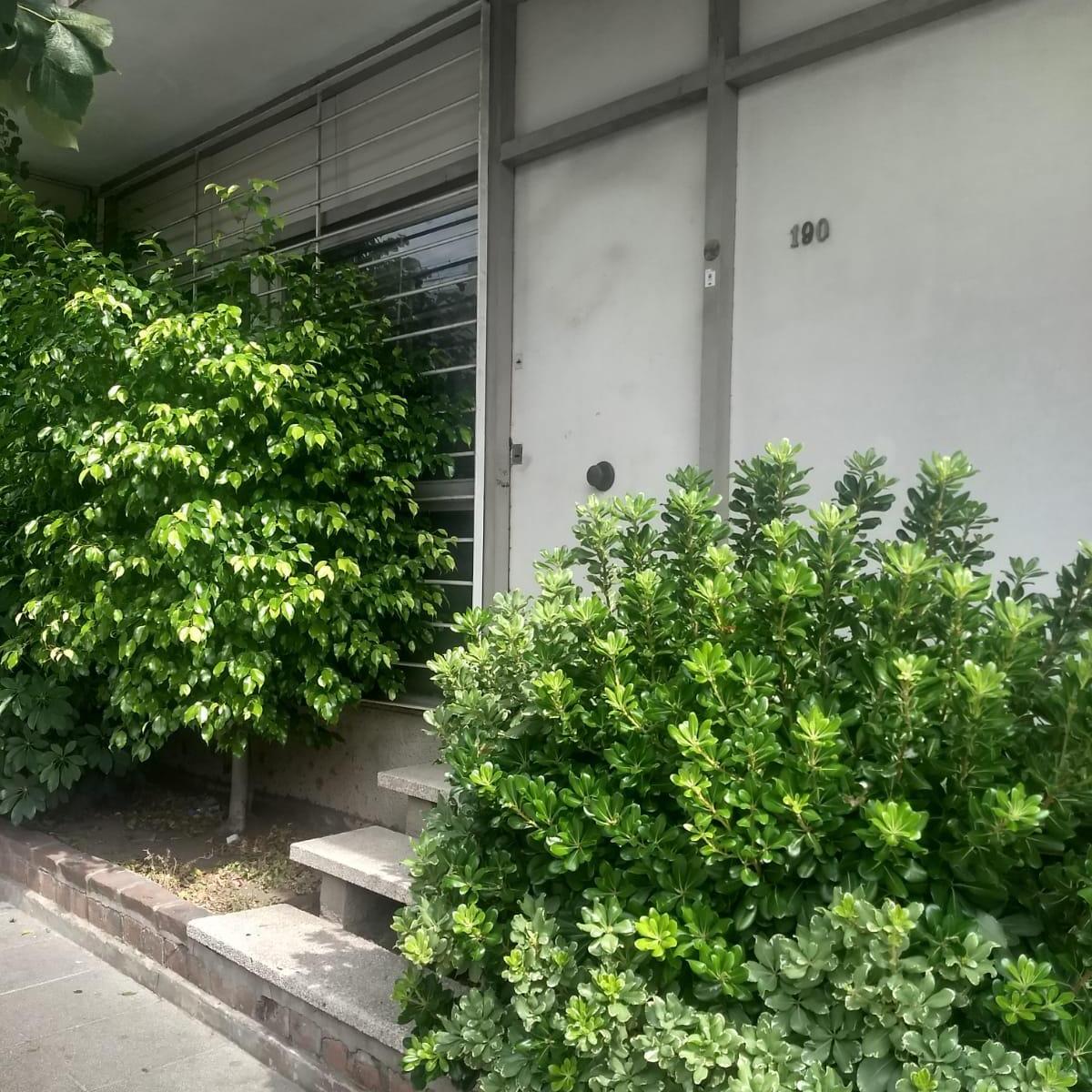 Casa en Venta en Avellaneda Centro Retasada! 3