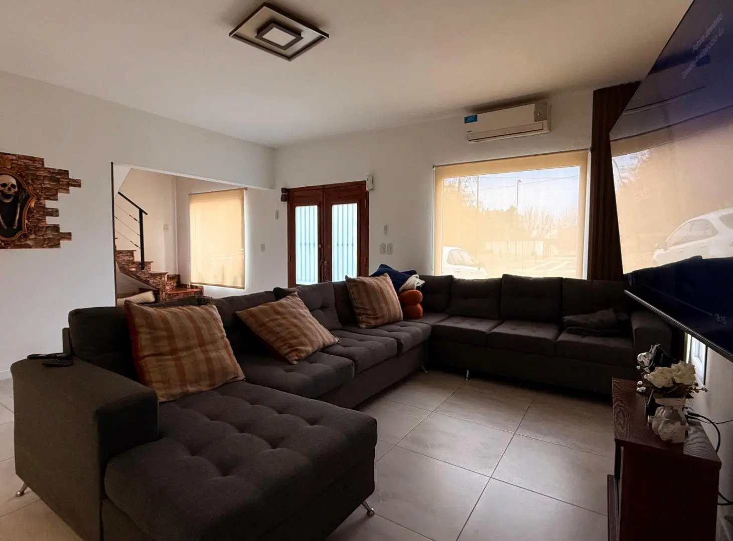 Moderna casa minimalista de 6 amb en El Pato Country Club, Berazategui 3