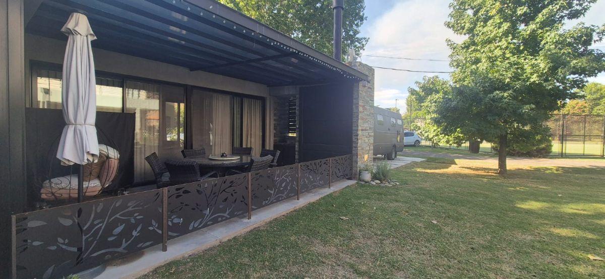 Foto de Casa moderna, prácticamente a estrenar, en cul de sac – El Pato Country, imagen 5