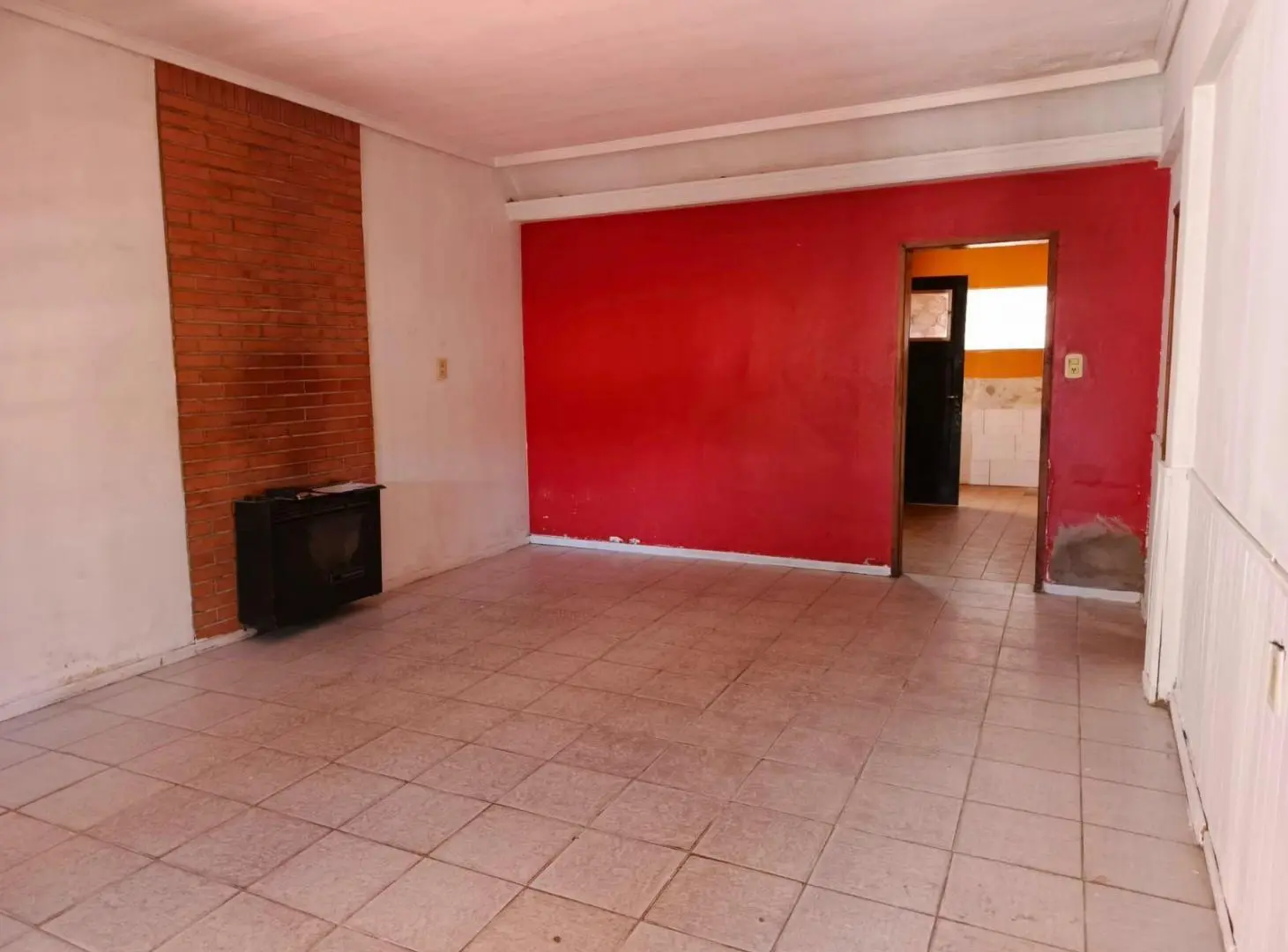 CASA 5 AMBIENTES EN 2 PLANTAS CON 2 COCHERAS Y PATIO 2