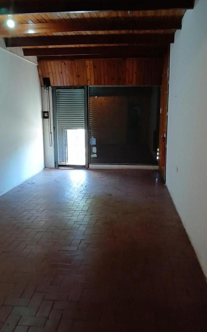 Foto de Local de 30 m² en alquiler en Saladillo, imagen 3