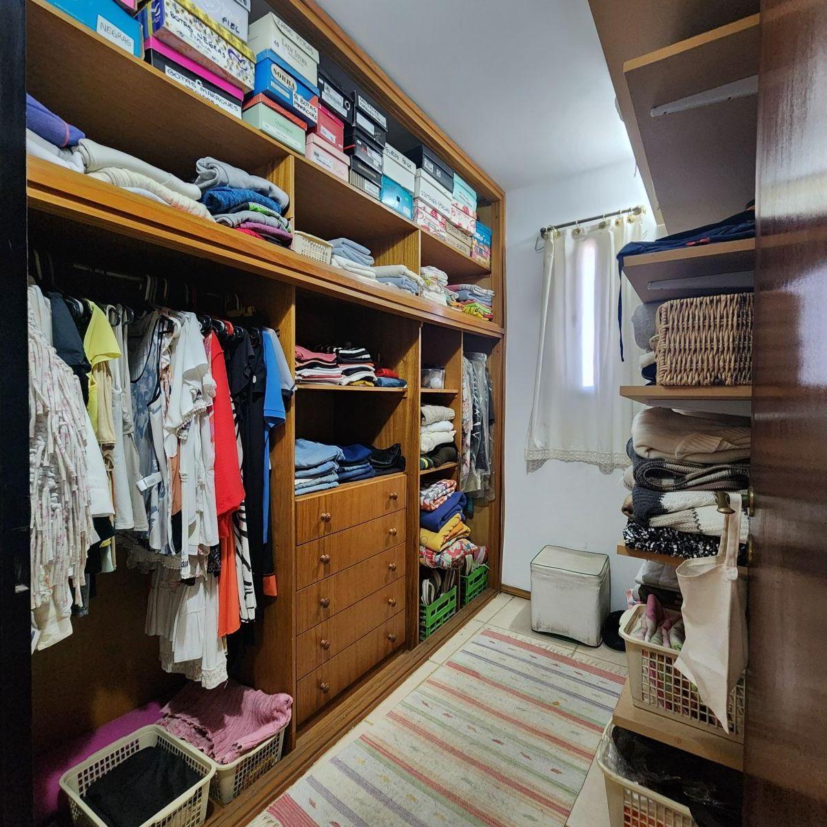 Hermosa Casa Sobre Av. 4 Dorm. 1