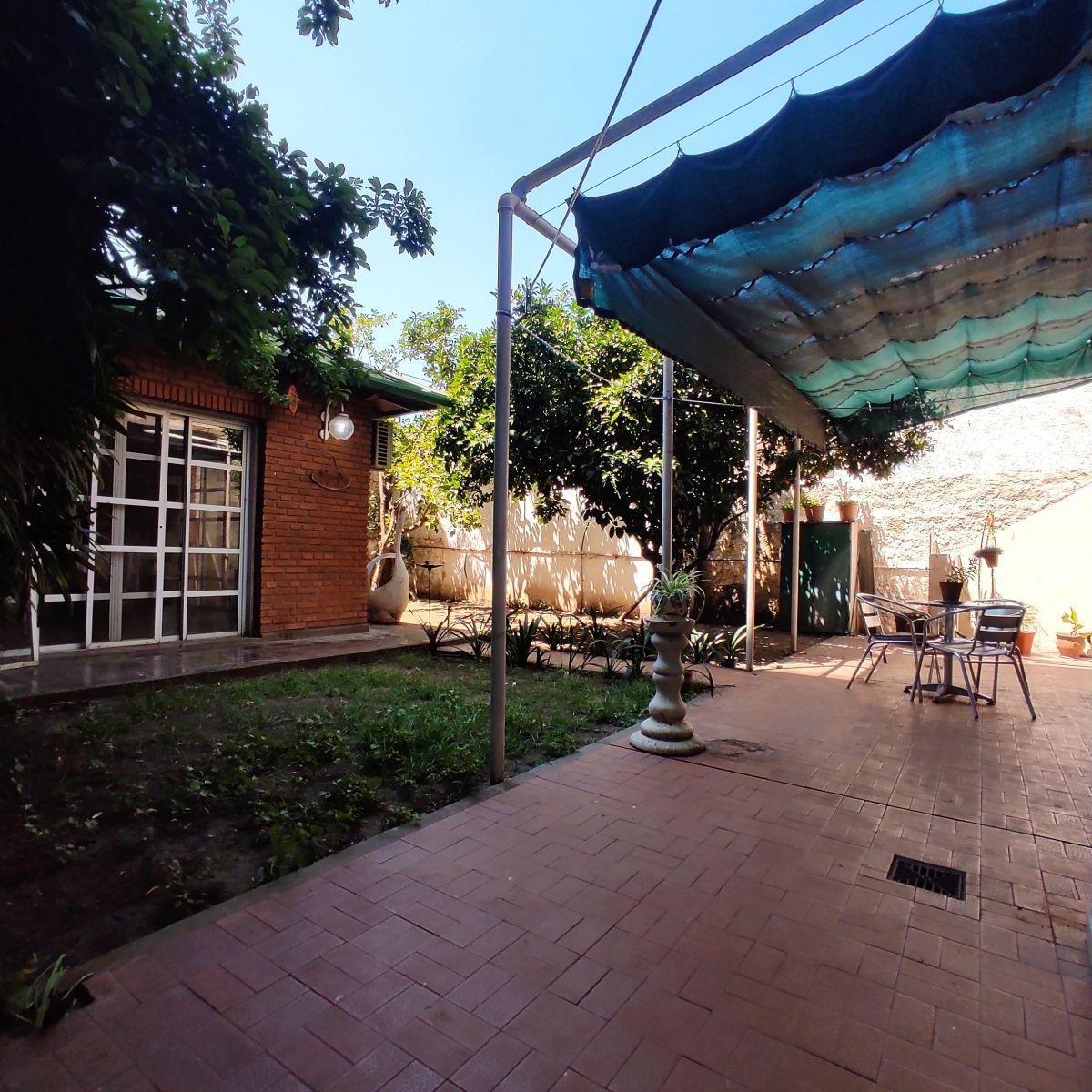 Casa Sobre Av con Ascensor - 3 Dorm. 4