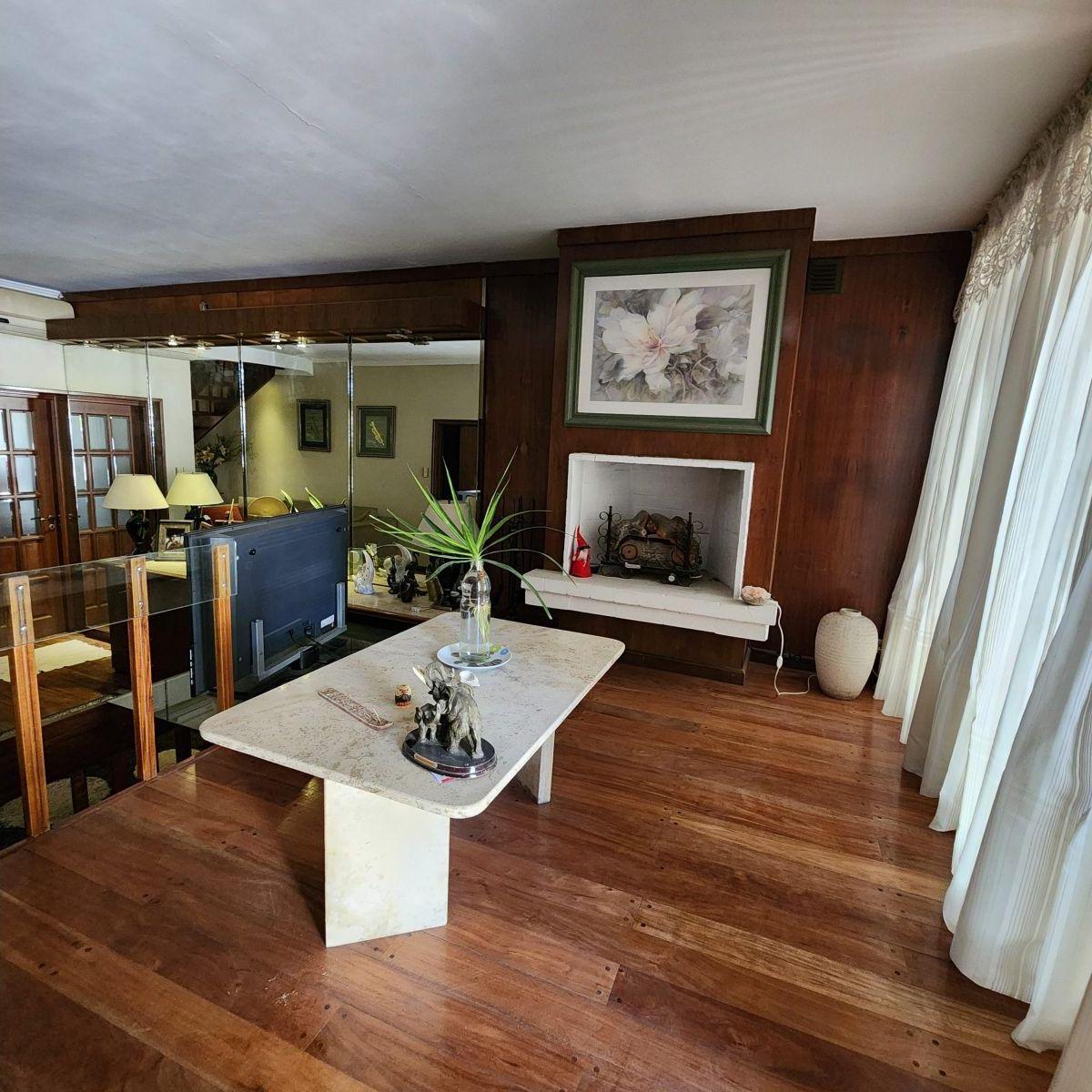 Hermosa Casa de Dos Plantas - Categoría Premium 3