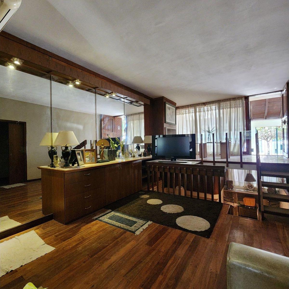 Hermosa Casa de Dos Plantas - Categoría Premium 3