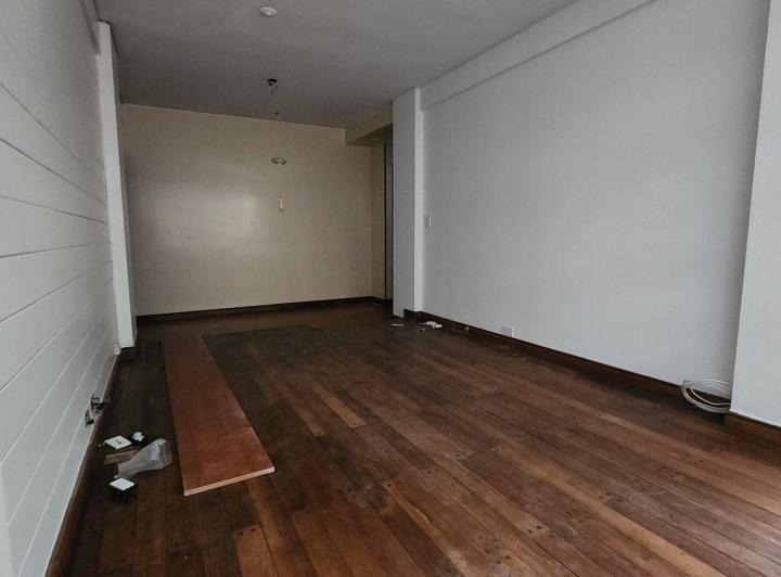 DEPTO EN MICROCENTRO DOS DORMITORIOS CON COCHERA 4