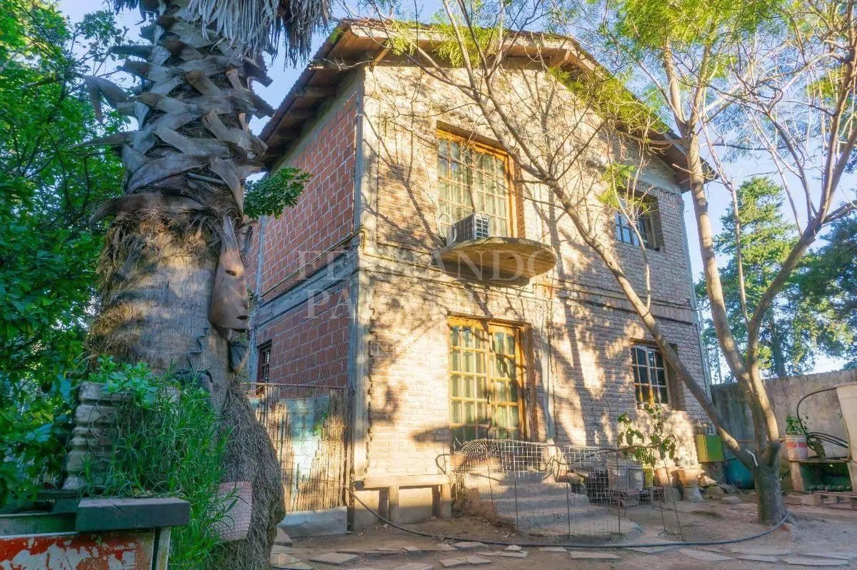 Casa - Barrio Parque Leloir 1