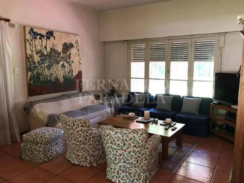 Casa - Barrio Parque Leloir 1