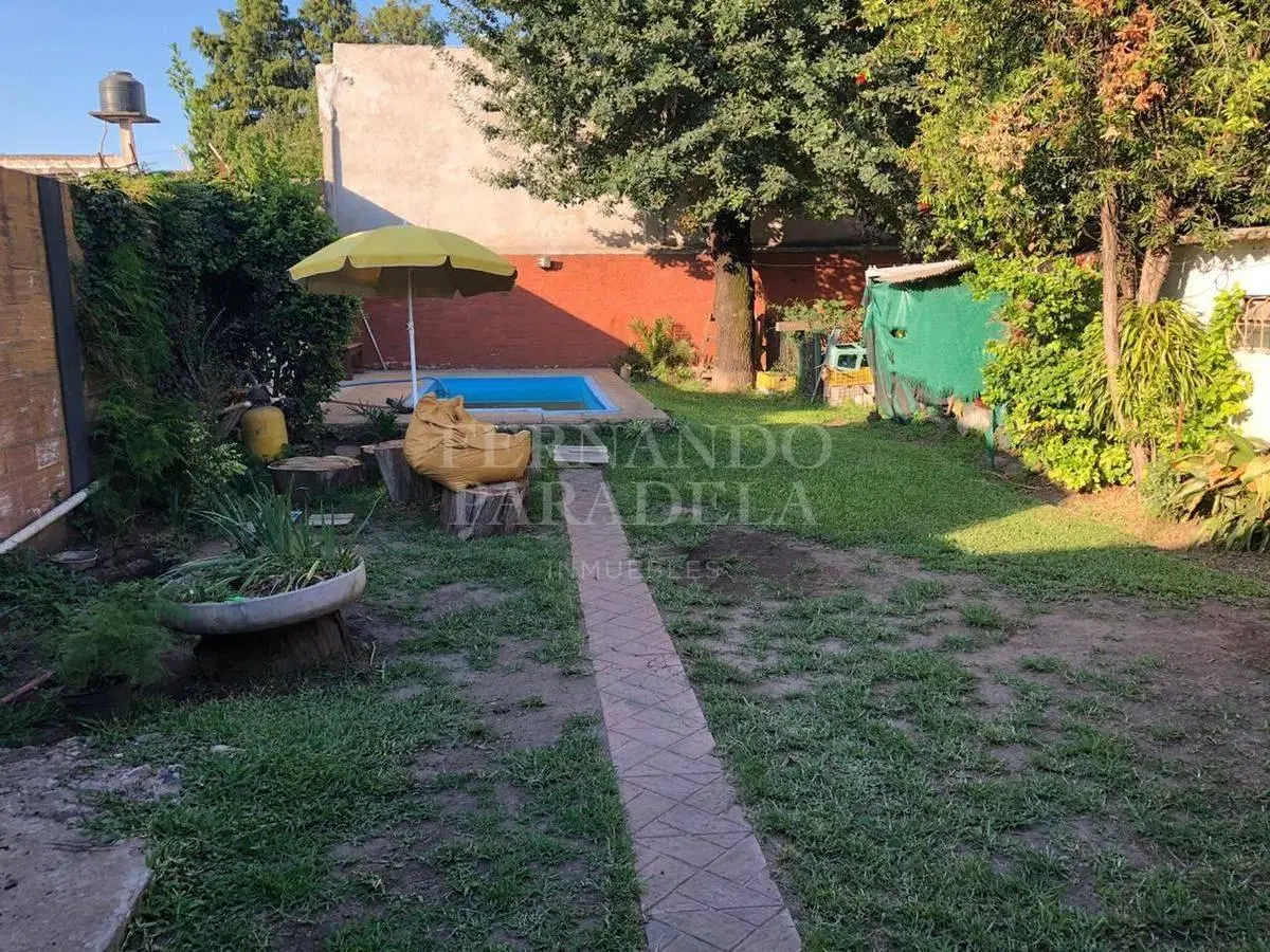 Casa - Barrio Parque Leloir 4
