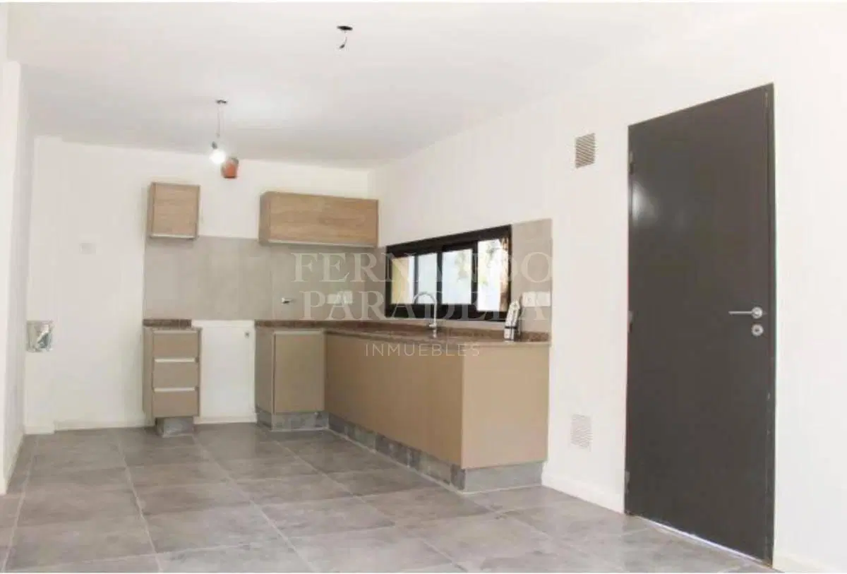 Casa - Barrio Parque Leloir 2