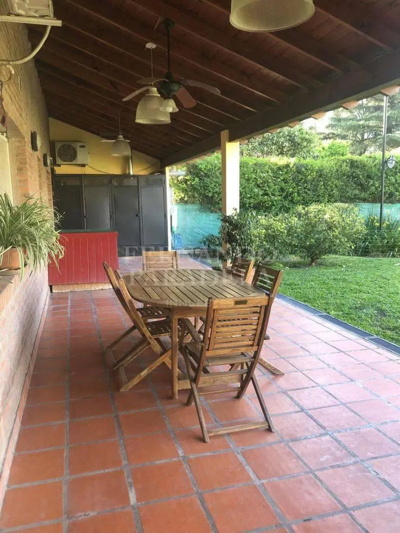 Casa - Barrio Parque Leloir 5