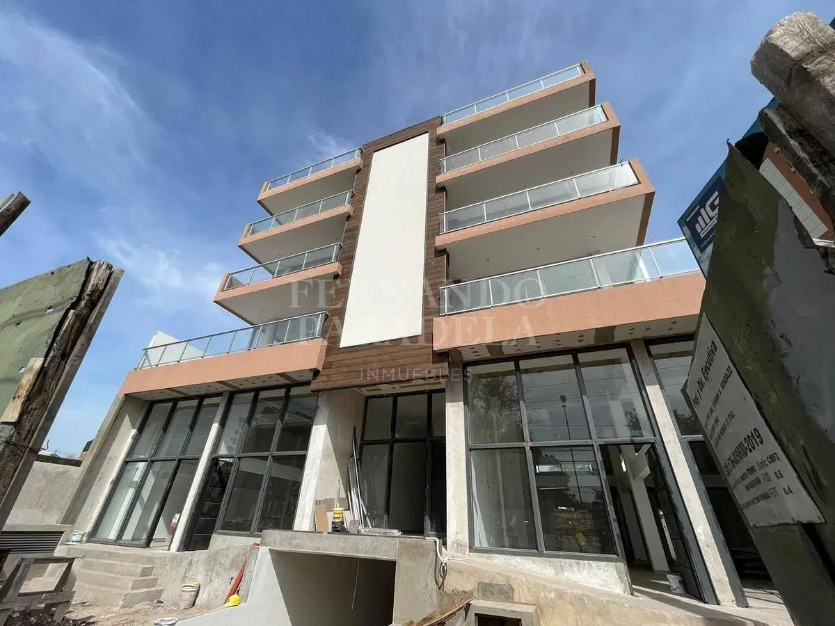 Local - Barrio Parque Leloir 1