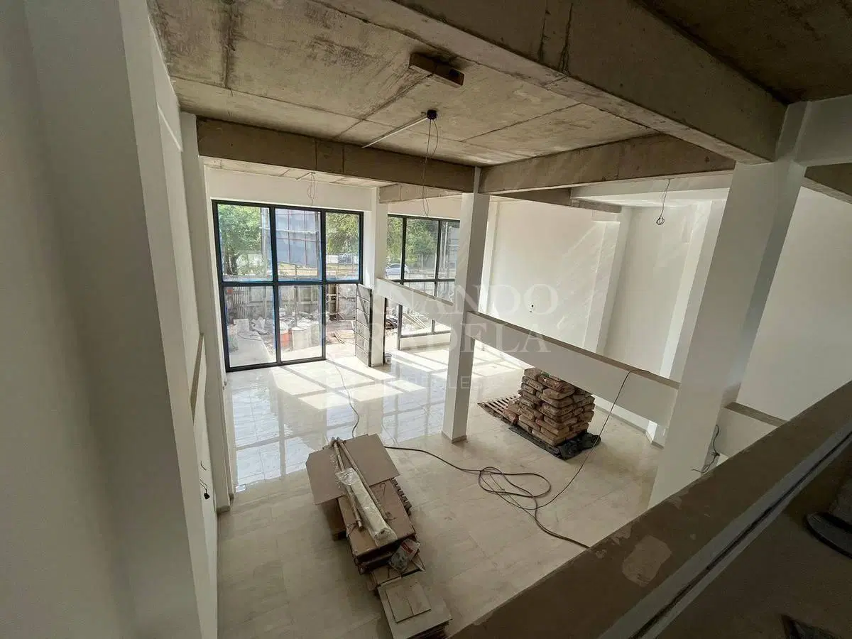 Local - Barrio Parque Leloir 3