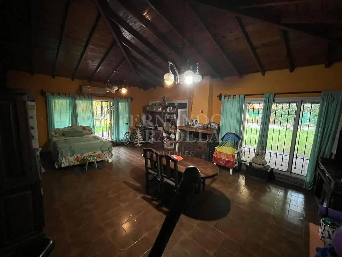 Casa - Barrio Parque Leloir 1