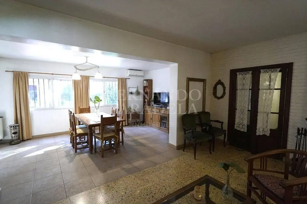 Casa - Barrio Parque Leloir 2