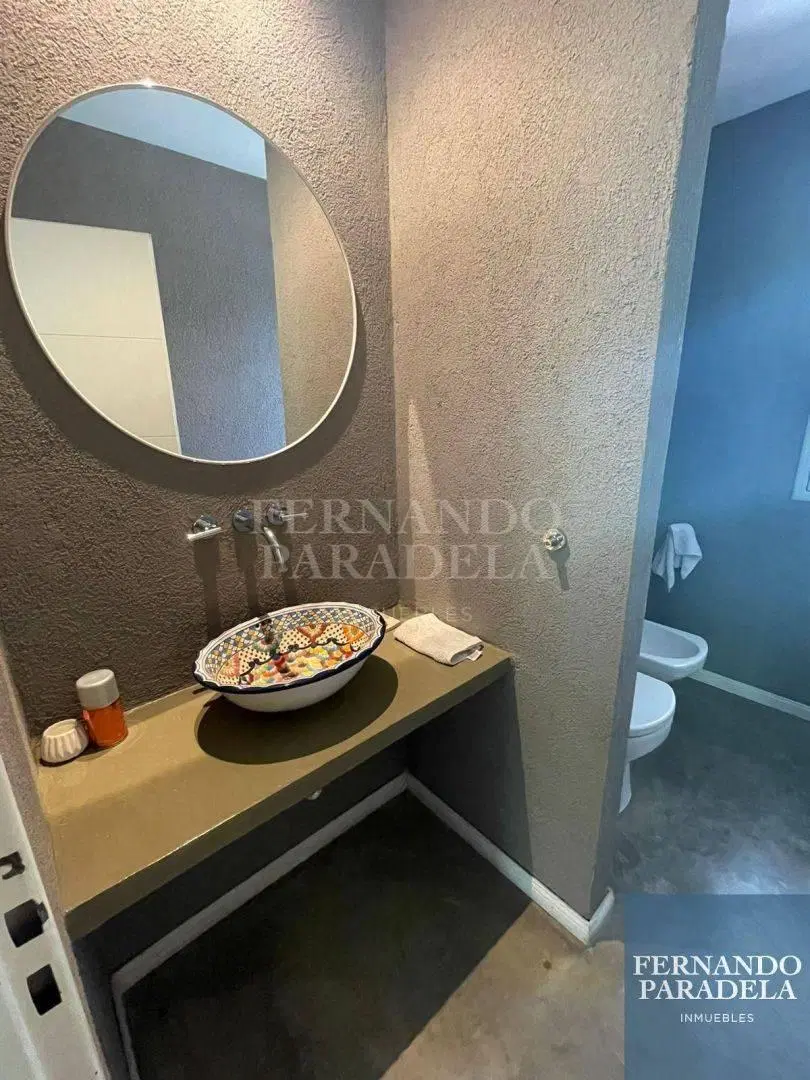 Casa en venta de 3 dormitorios c/ cochera en La Reja 8