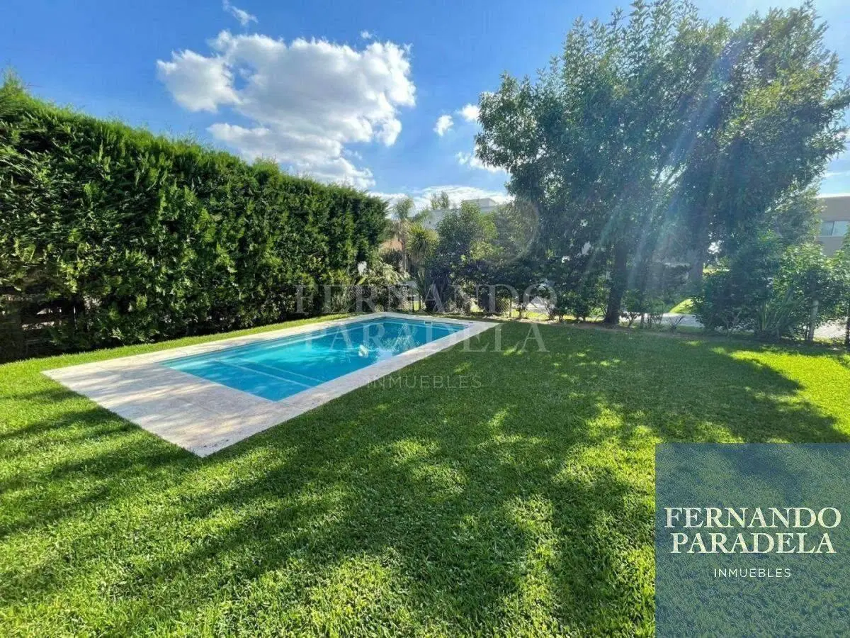 Casa en venta de 3 dormitorios c/ cochera en La Reja 1