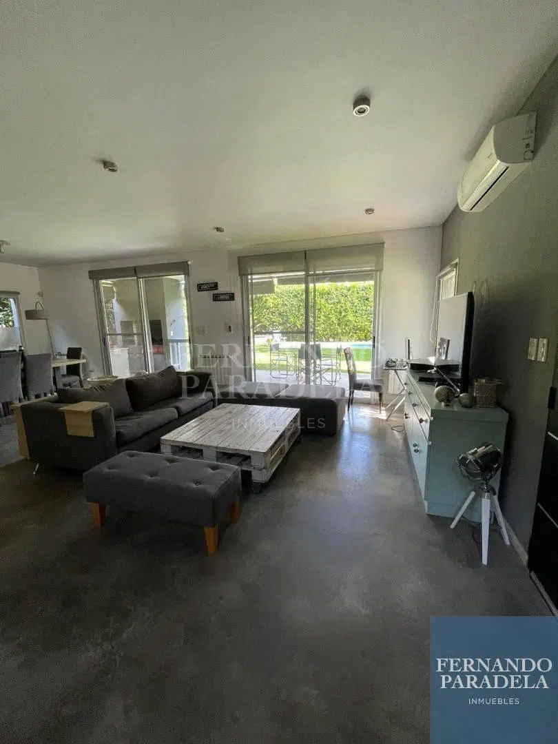 Casa en venta de 3 dormitorios c/ cochera en La Reja 3