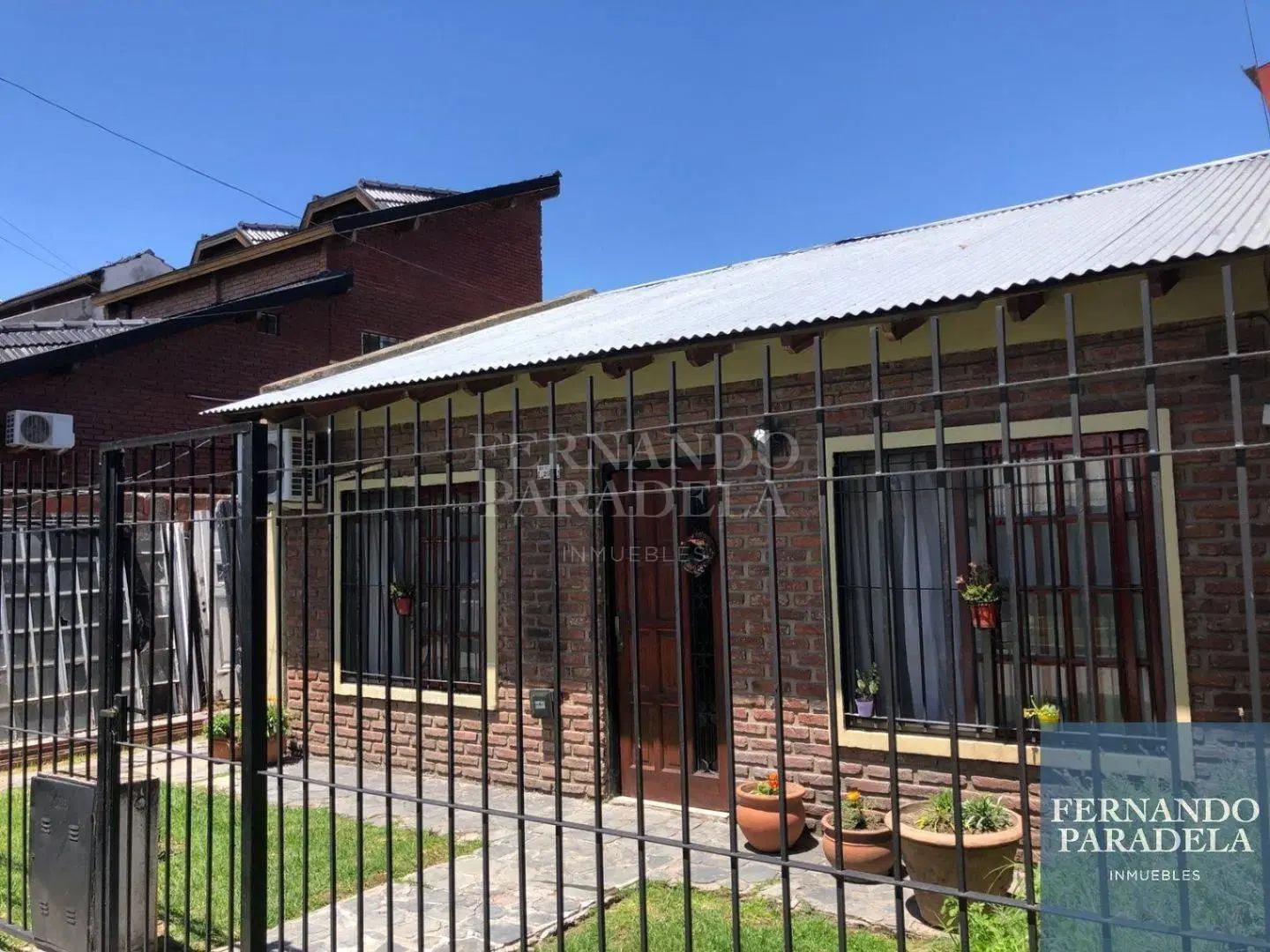 Casa en venta de 2 dormitorios c/ cochera en Villa Gobernador Udaondo 4