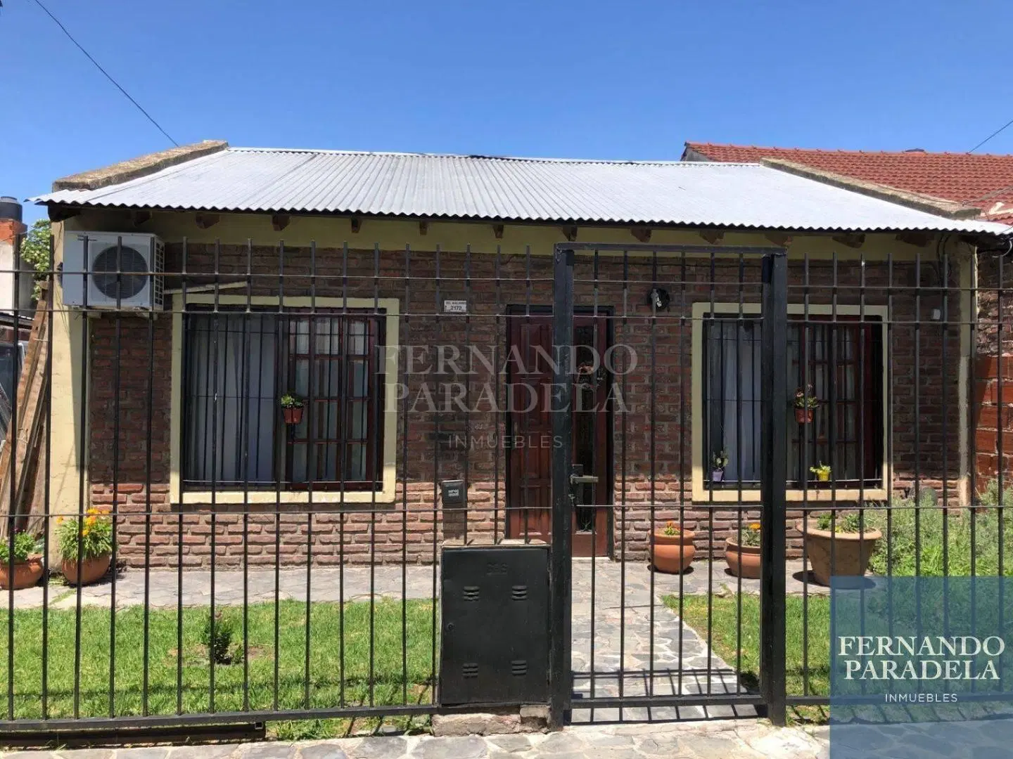 Casa en venta de 2 dormitorios c/ cochera en Villa Gobernador Udaondo 5