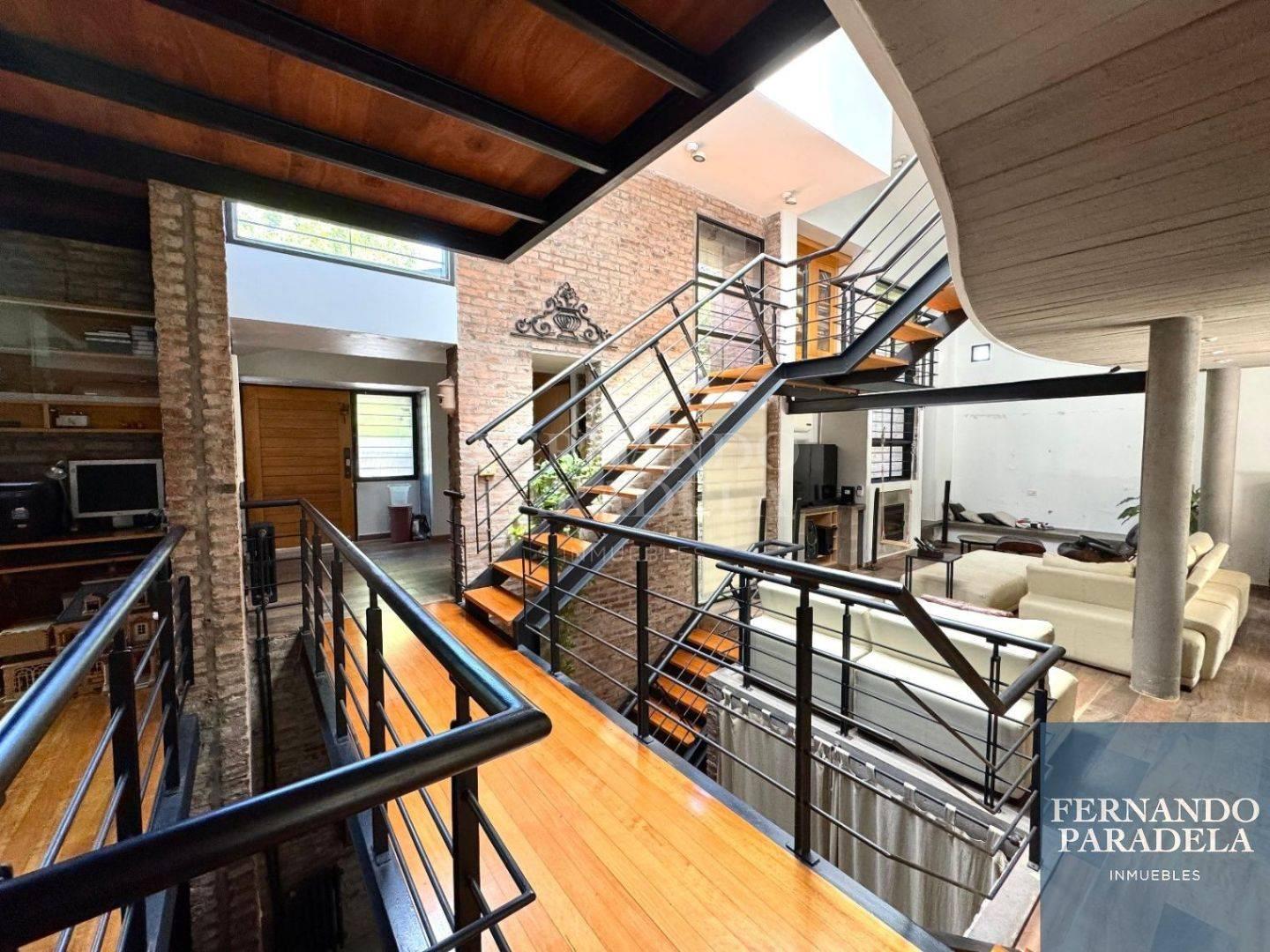 Foto de Casa en venta de 4 dormitorios c/ cochera en Villa Udaondo, imagen 4