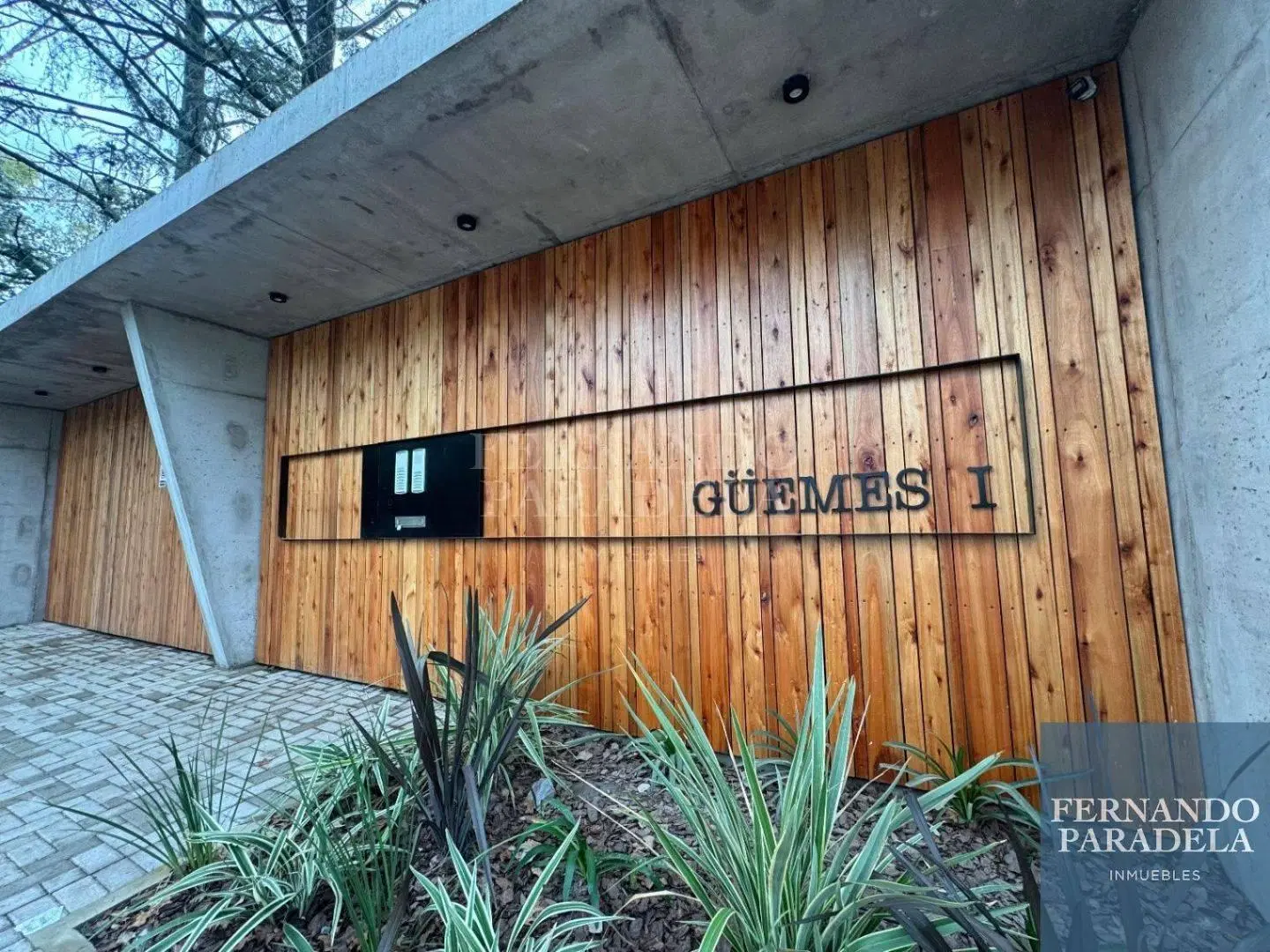 Departamento en venta de 3 dormitorios c/ cochera en Parque Leloir 1