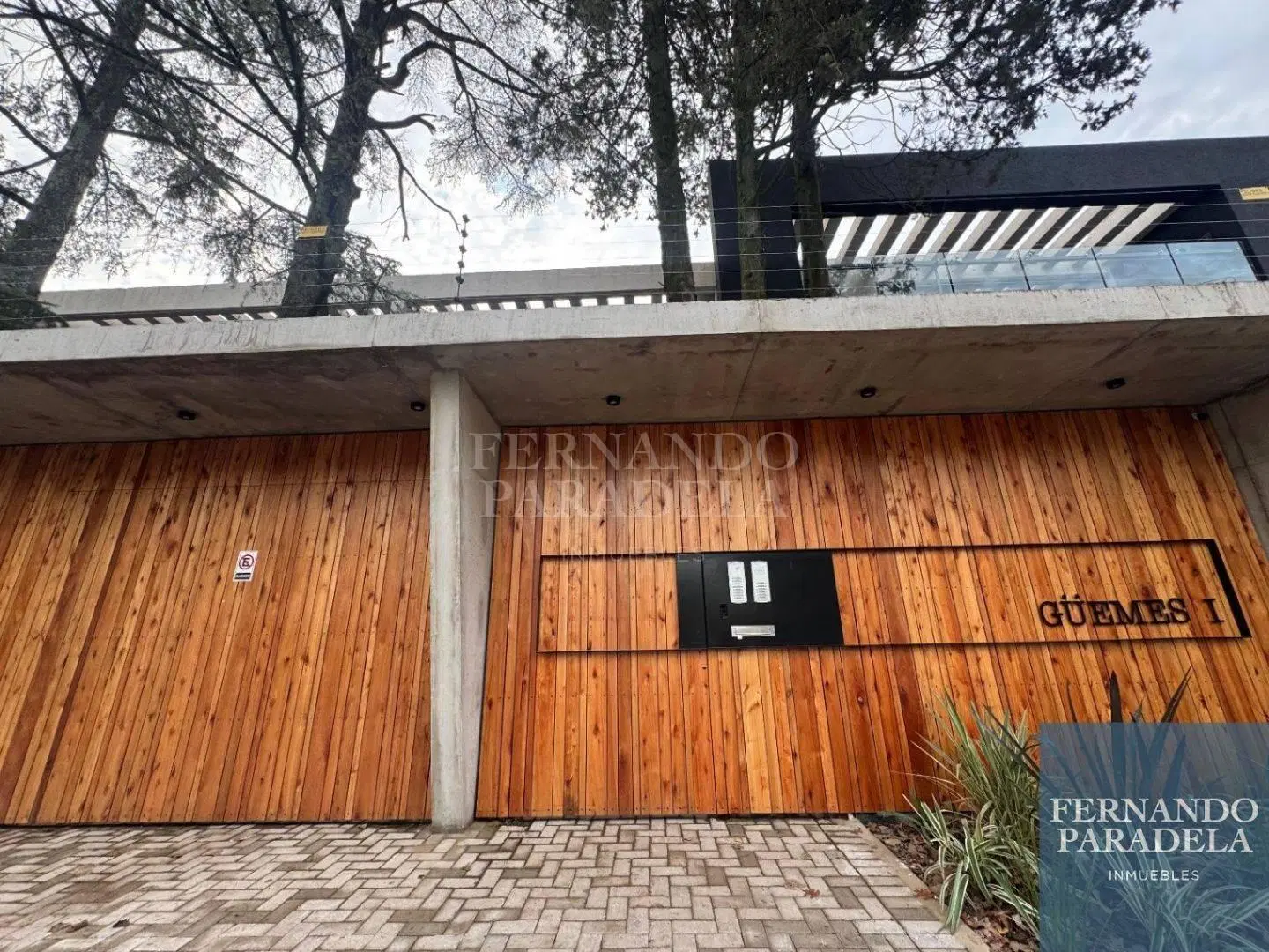 Departamento en venta de 3 dormitorios c/ cochera en Parque Leloir 2