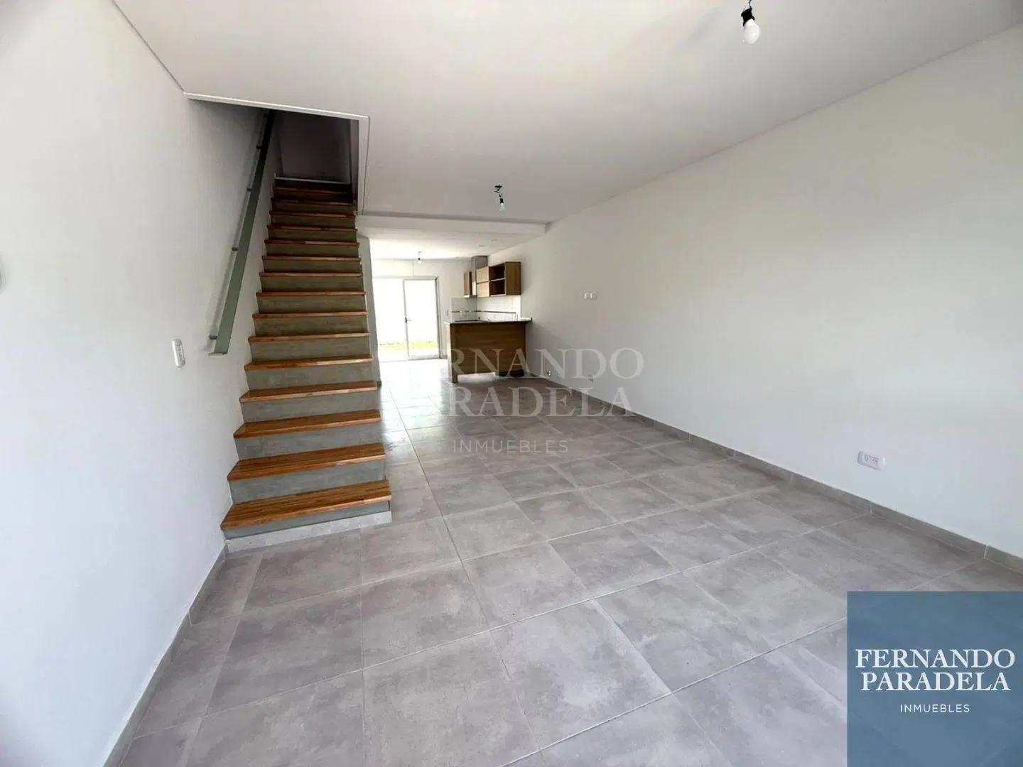 Dúplex en venta - Condominio Acacias 1