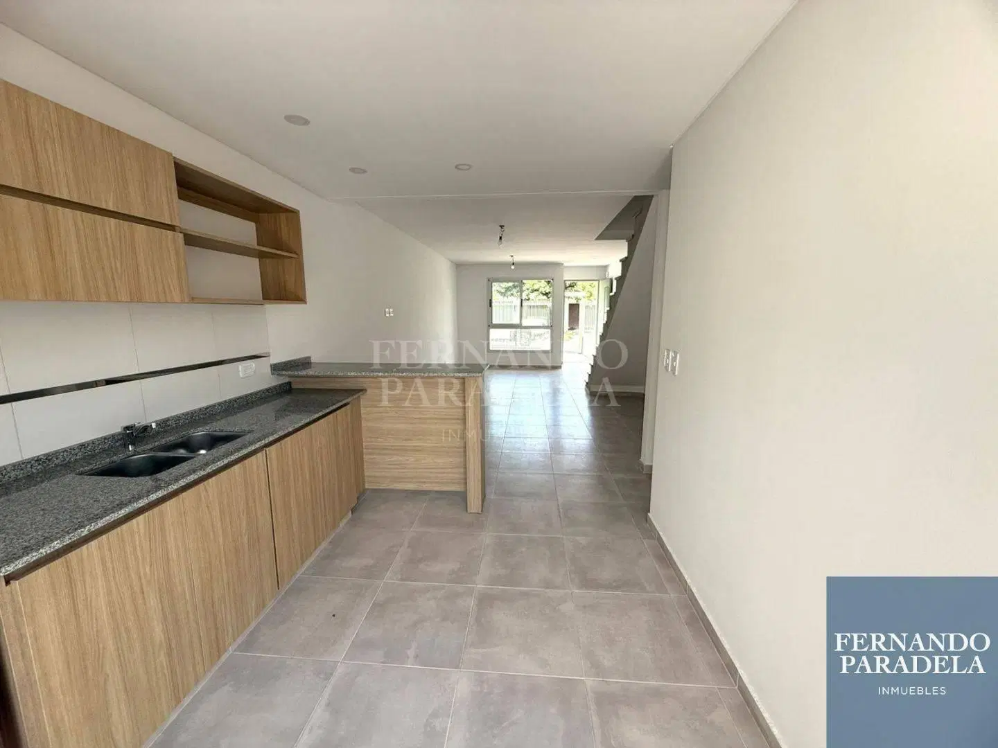 Dúplex en venta - Condominio Acacias 8