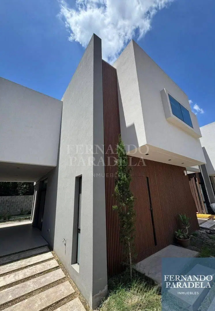 Casa en venta de 4 ambientes en Constancia Leloir 3