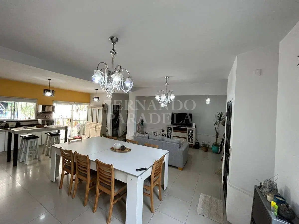 Casa en Parque Leloir 1