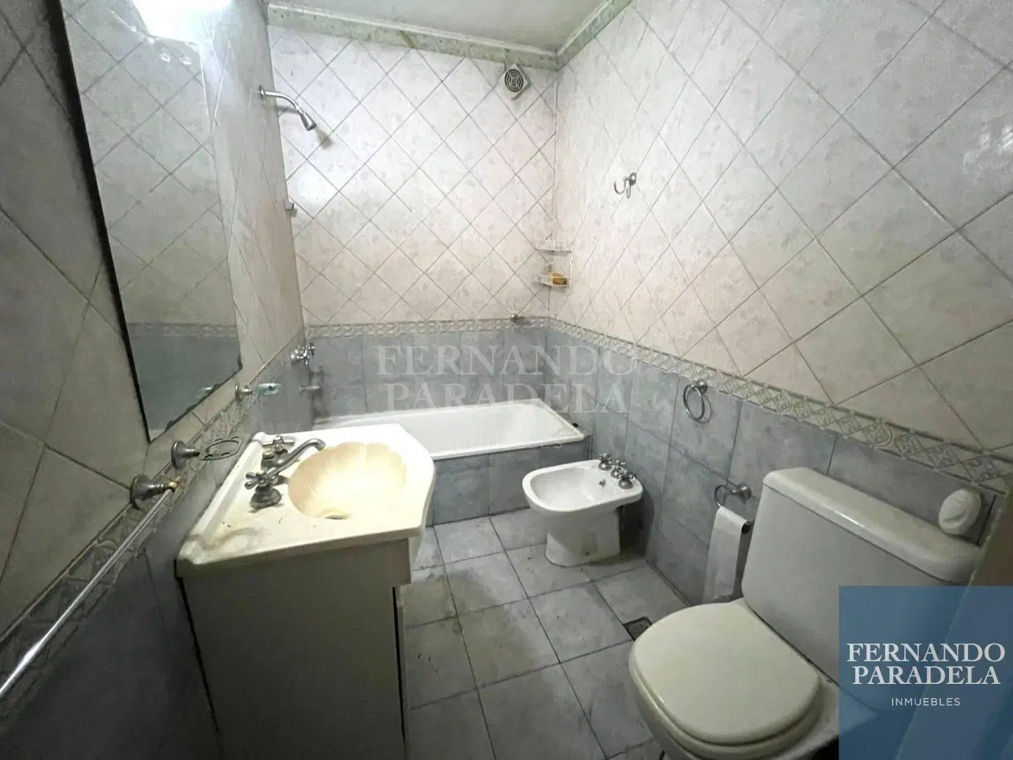 Casa en venta c/ cochera en Villa Gobernador Udaondo 2