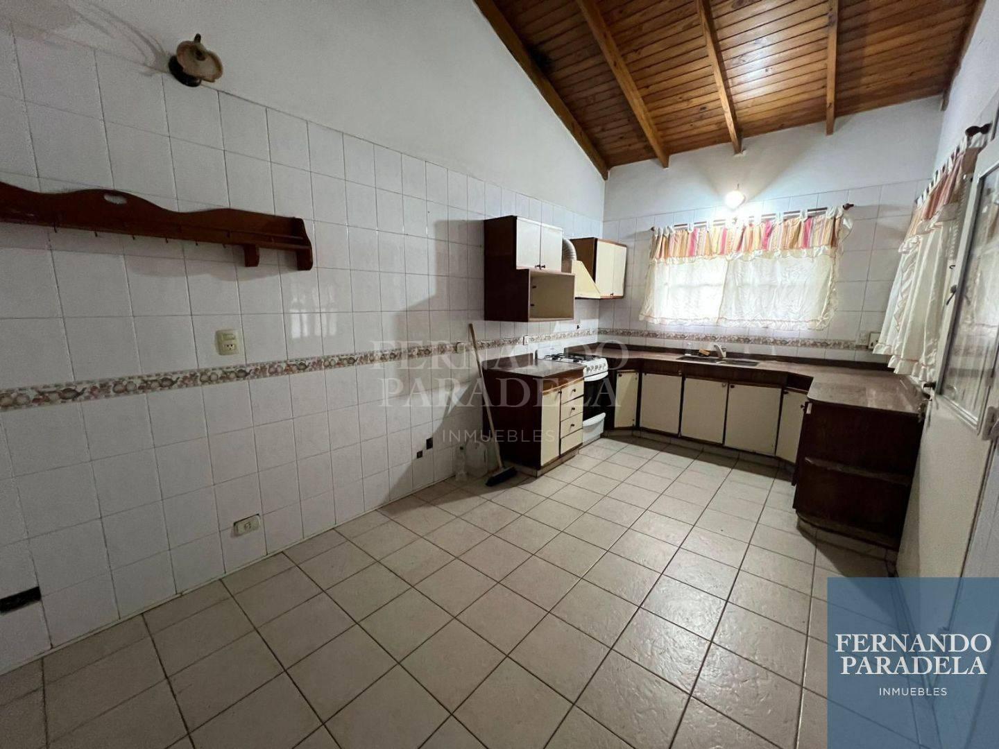 Foto de Casa en venta 6 amb. en Parque Leloir, imagen 3